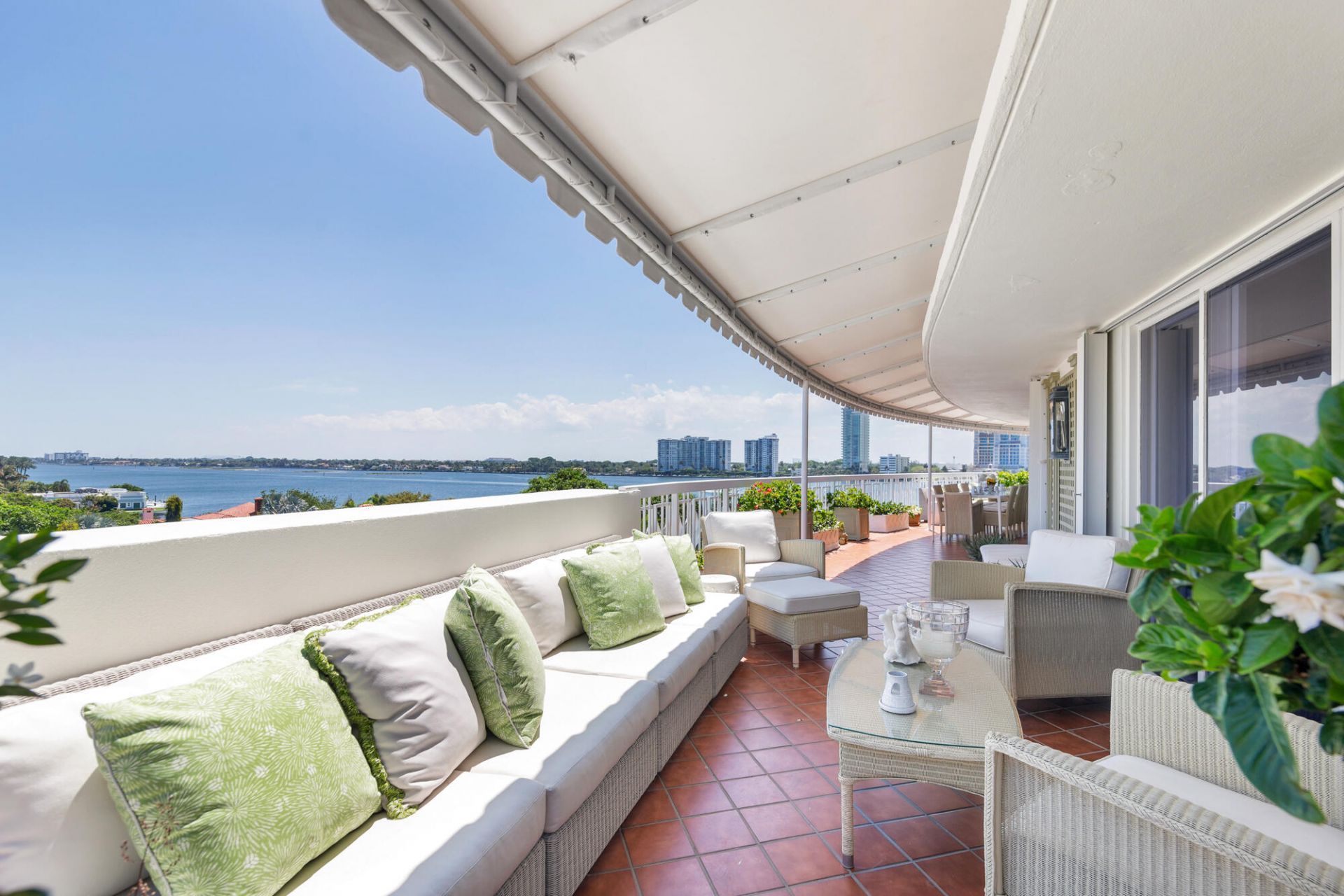 389 S Lake Drive, Unit Phb, Palm Beach, FL 33480 Photo