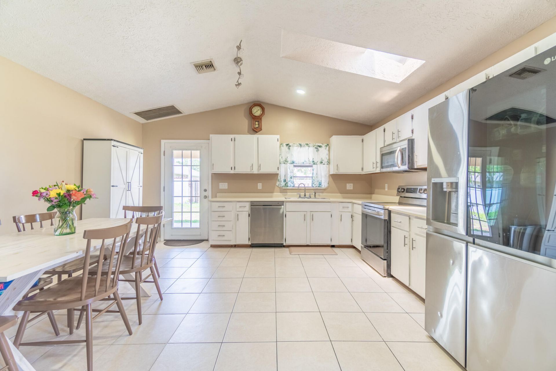 1573 SW Dycus Avenue, Port Saint Lucie, FL 34953 Photo