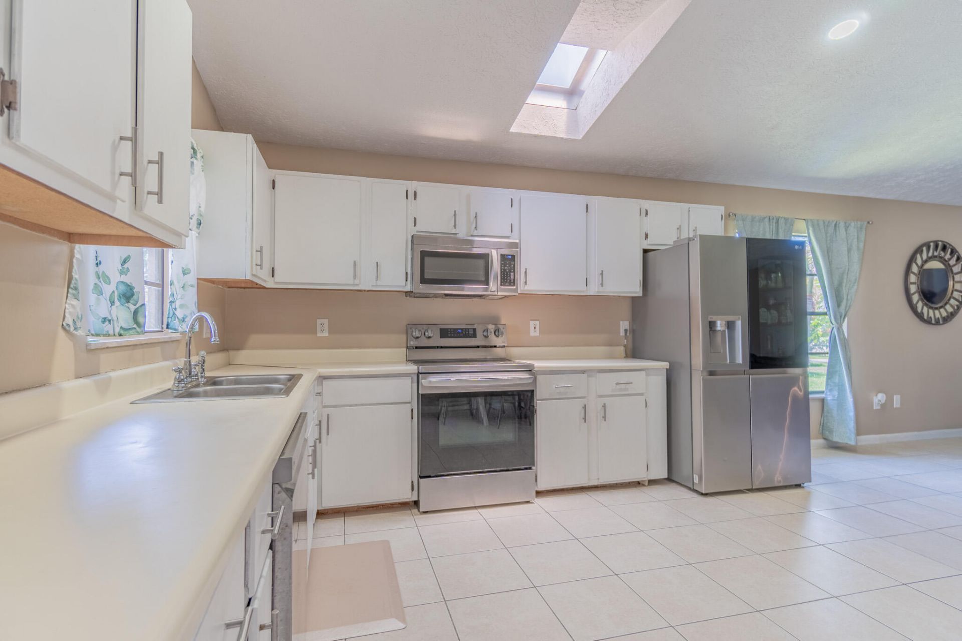 1573 SW Dycus Avenue, Port Saint Lucie, FL 34953 Photo