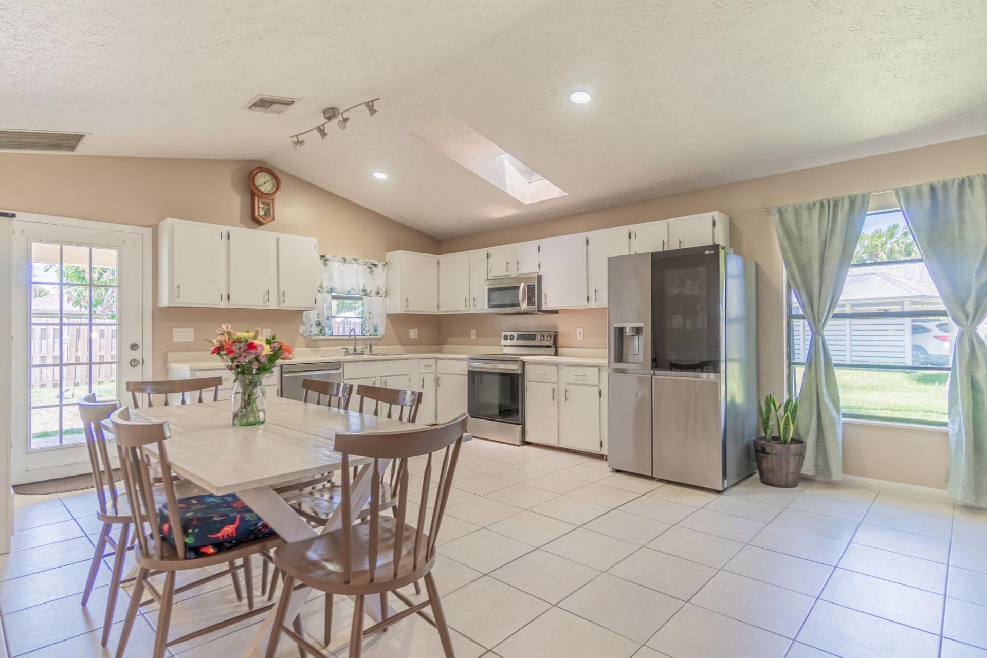 1573 SW Dycus Avenue, Port Saint Lucie, FL 34953 Photo