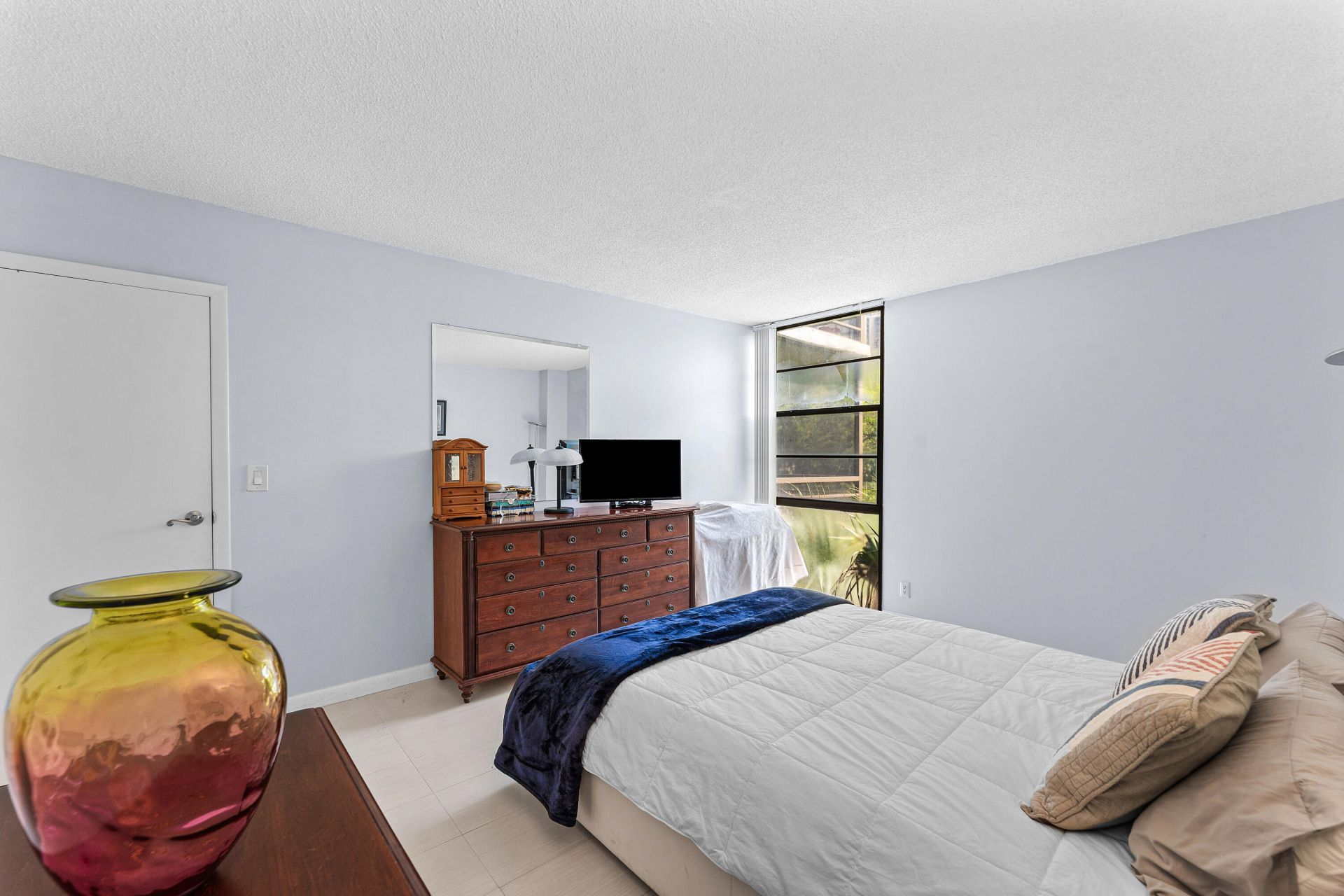 20500 W Country Club Drive, Unit 210, Aventura, FL 33180 Photo