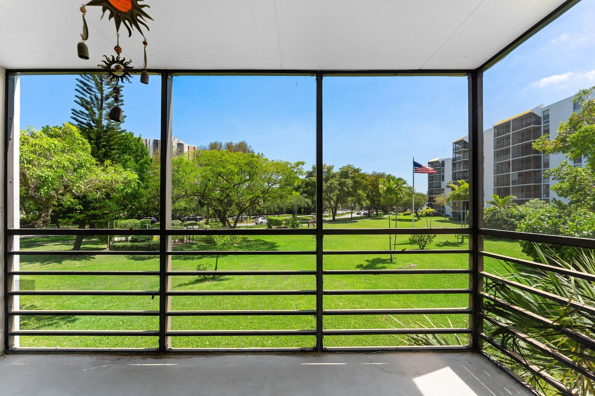 20500 W Country Club Drive, Unit 210, Aventura, FL 33180 Photo