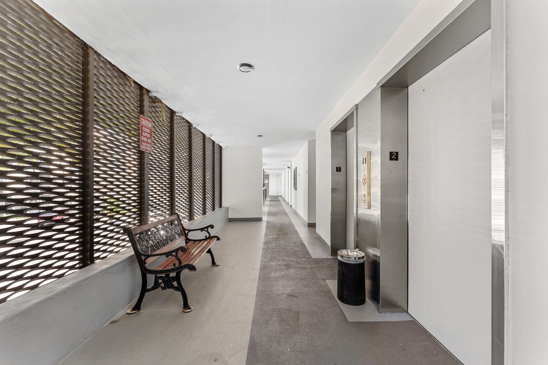 20500 W Country Club Drive, Unit 210, Aventura, FL 33180 Photo