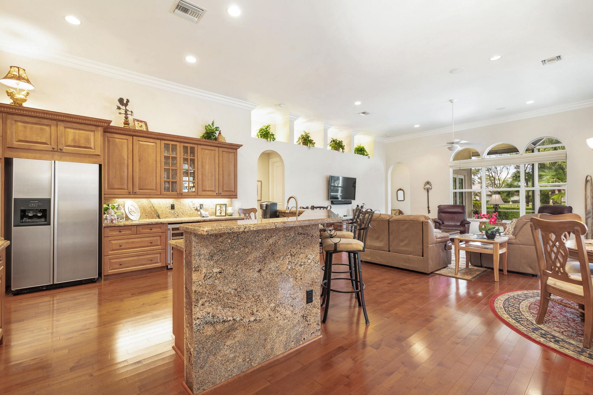 594 N Country Club Drive, Atlantis, FL 33462 Photo
