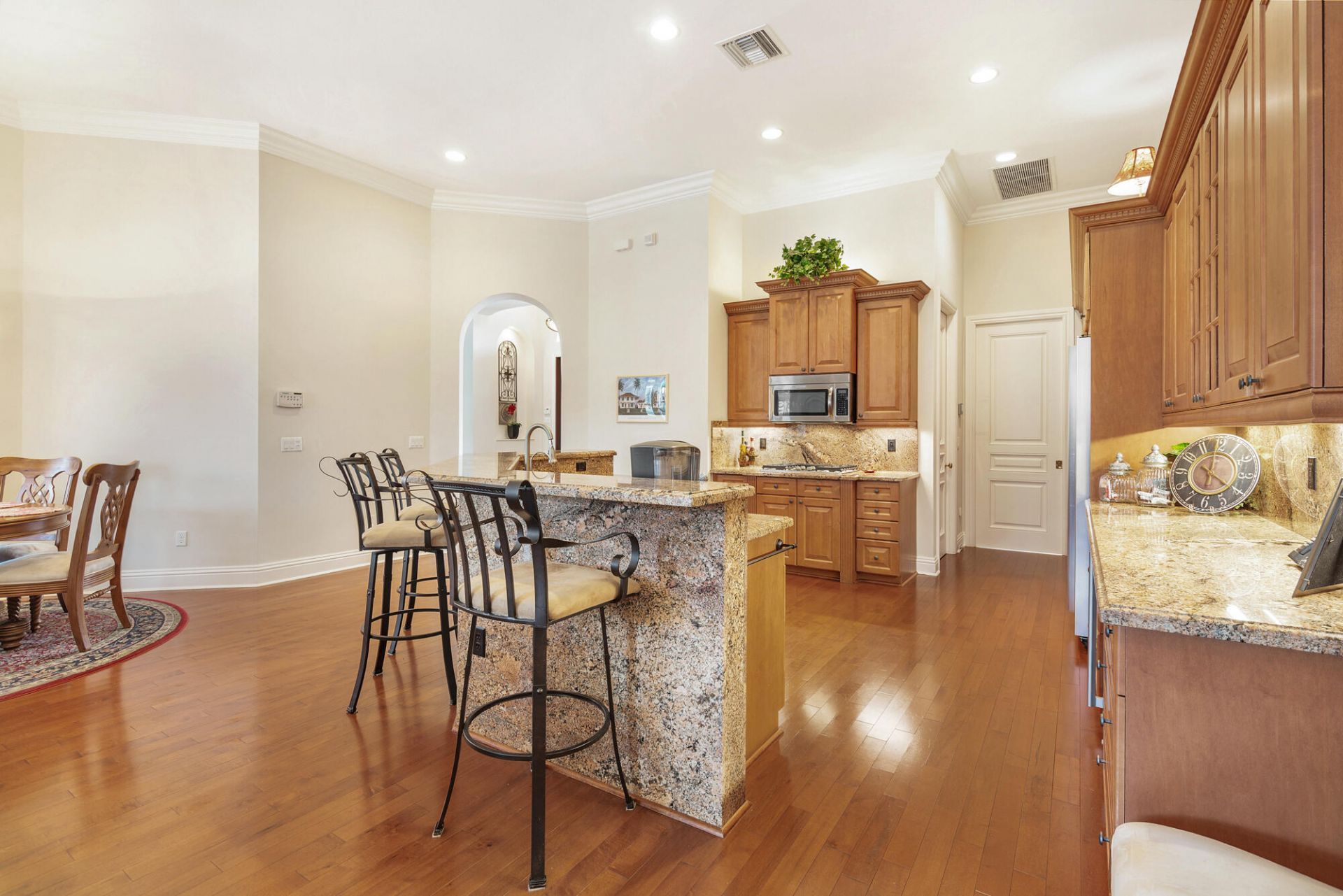 594 N Country Club Drive, Atlantis, FL 33462 Photo