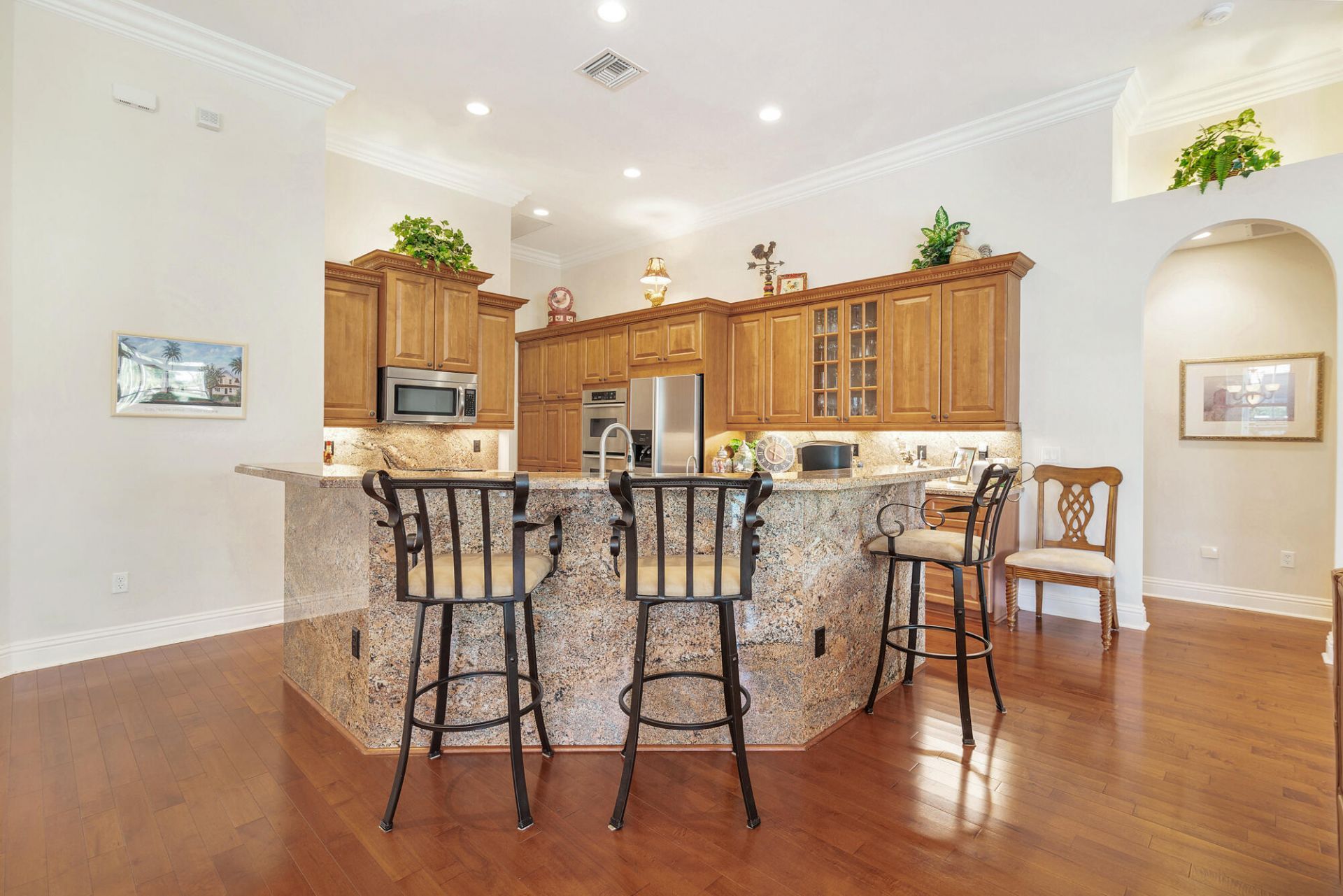 594 N Country Club Drive, Atlantis, FL 33462 Photo