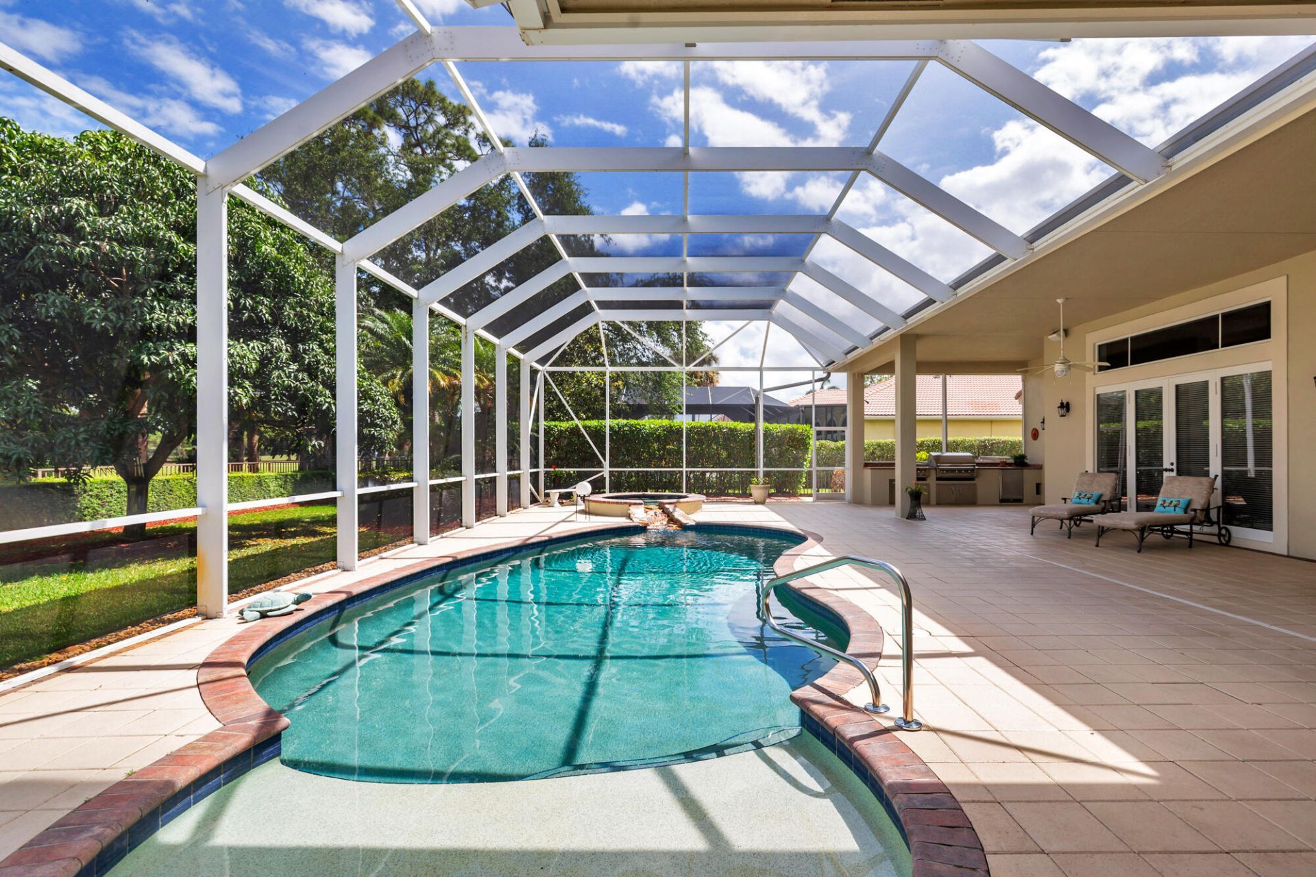 594 N Country Club Drive, Atlantis, FL 33462 Photo