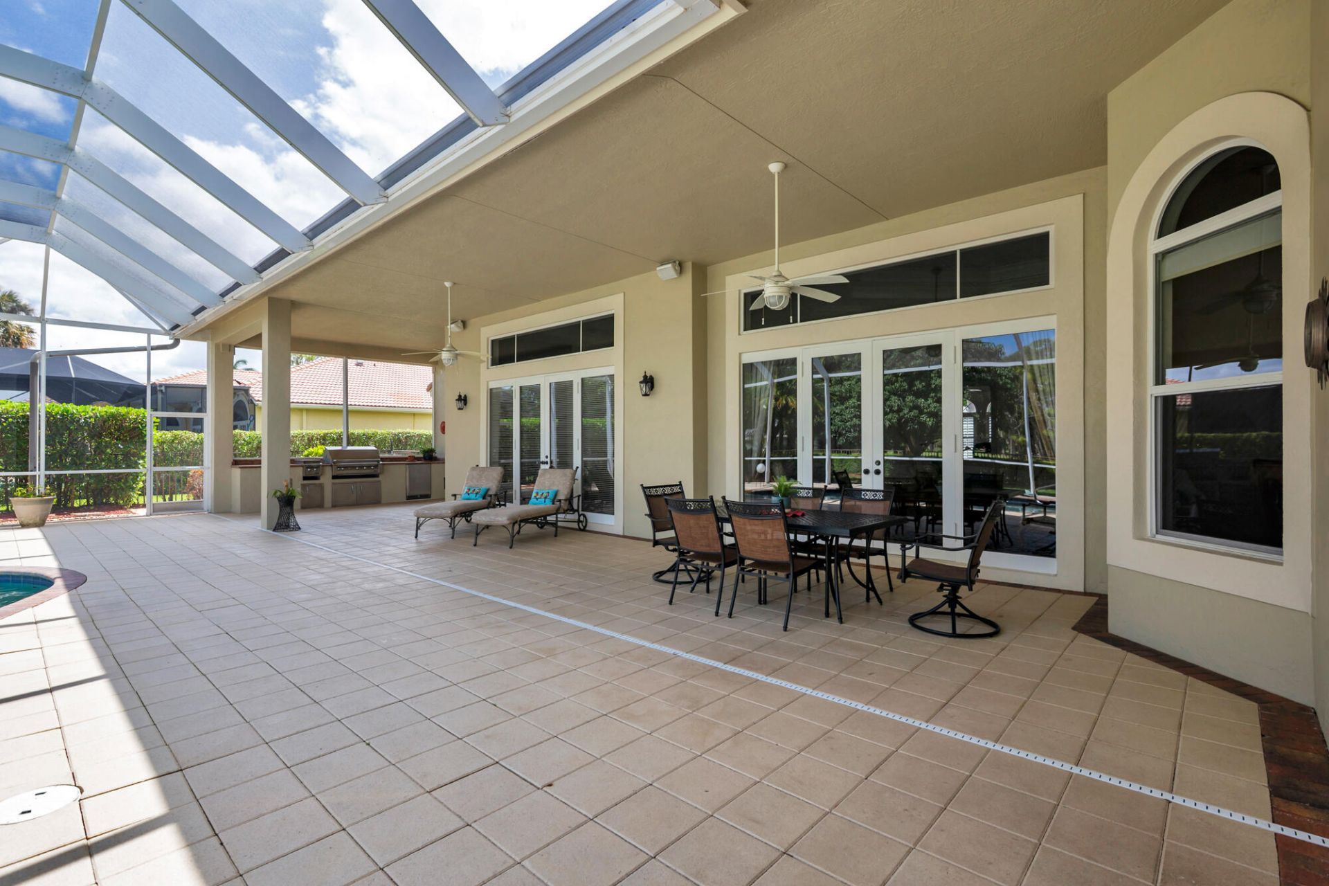 594 N Country Club Drive, Atlantis, FL 33462 Photo