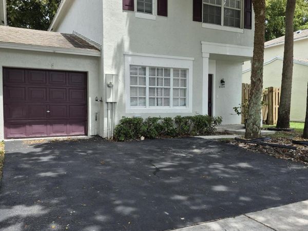 5920 S Golden Beauty Lane, Tamarac, FL 33321