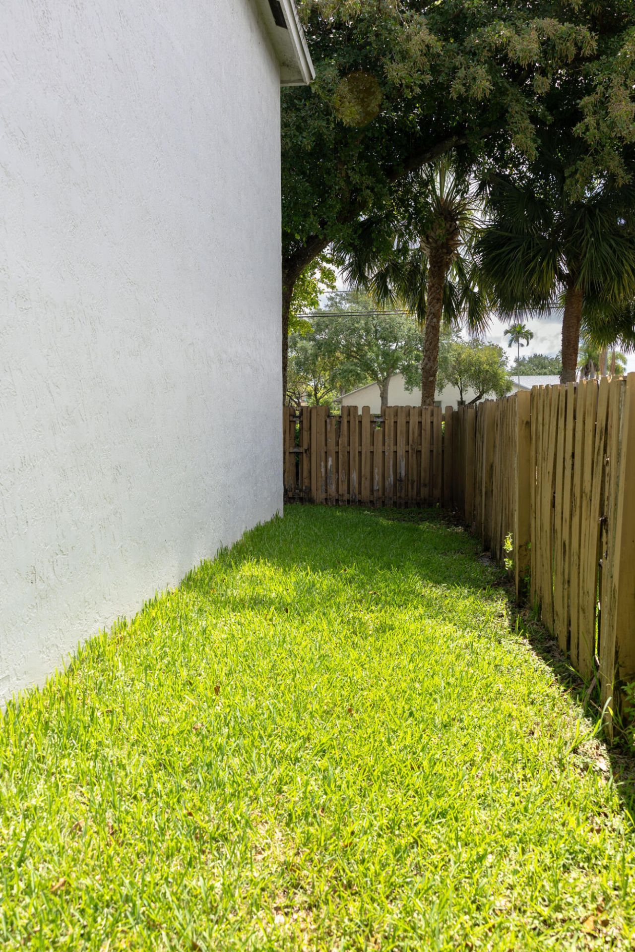 5920 S Golden Beauty Lane, Tamarac, FL 33321 Photo