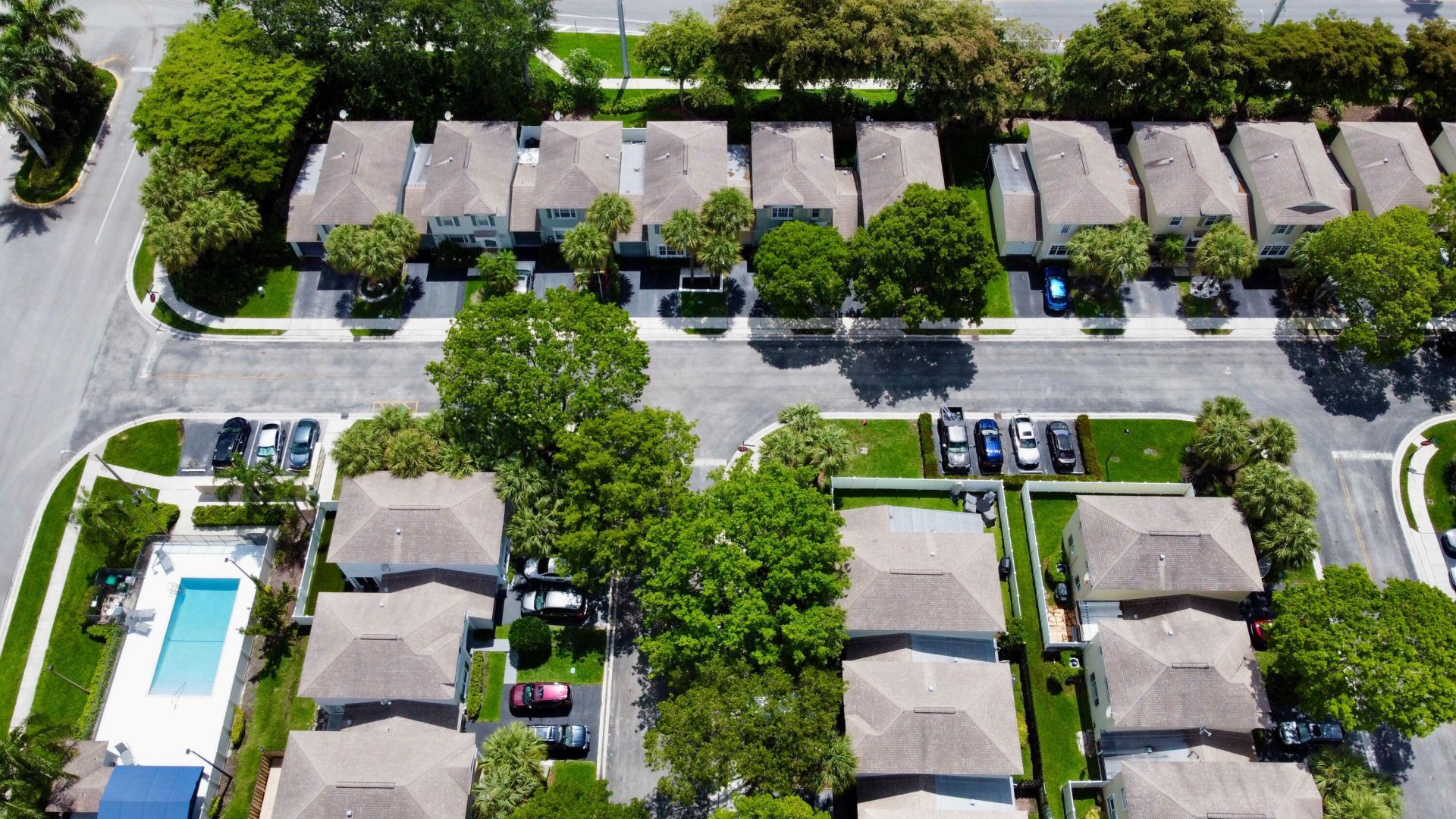 5920 S Golden Beauty Lane, Tamarac, FL 33321 Photo