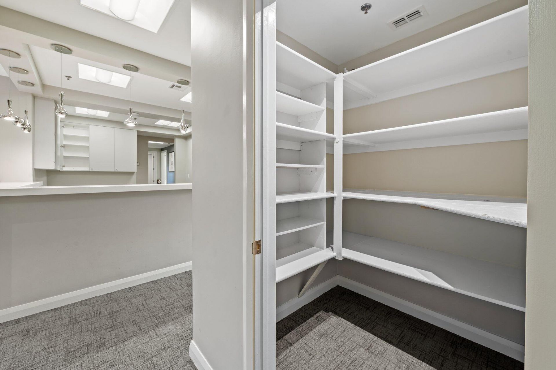 1501 Presidential Way, Unit 10-11, West Palm Beach, FL 33401 Photo