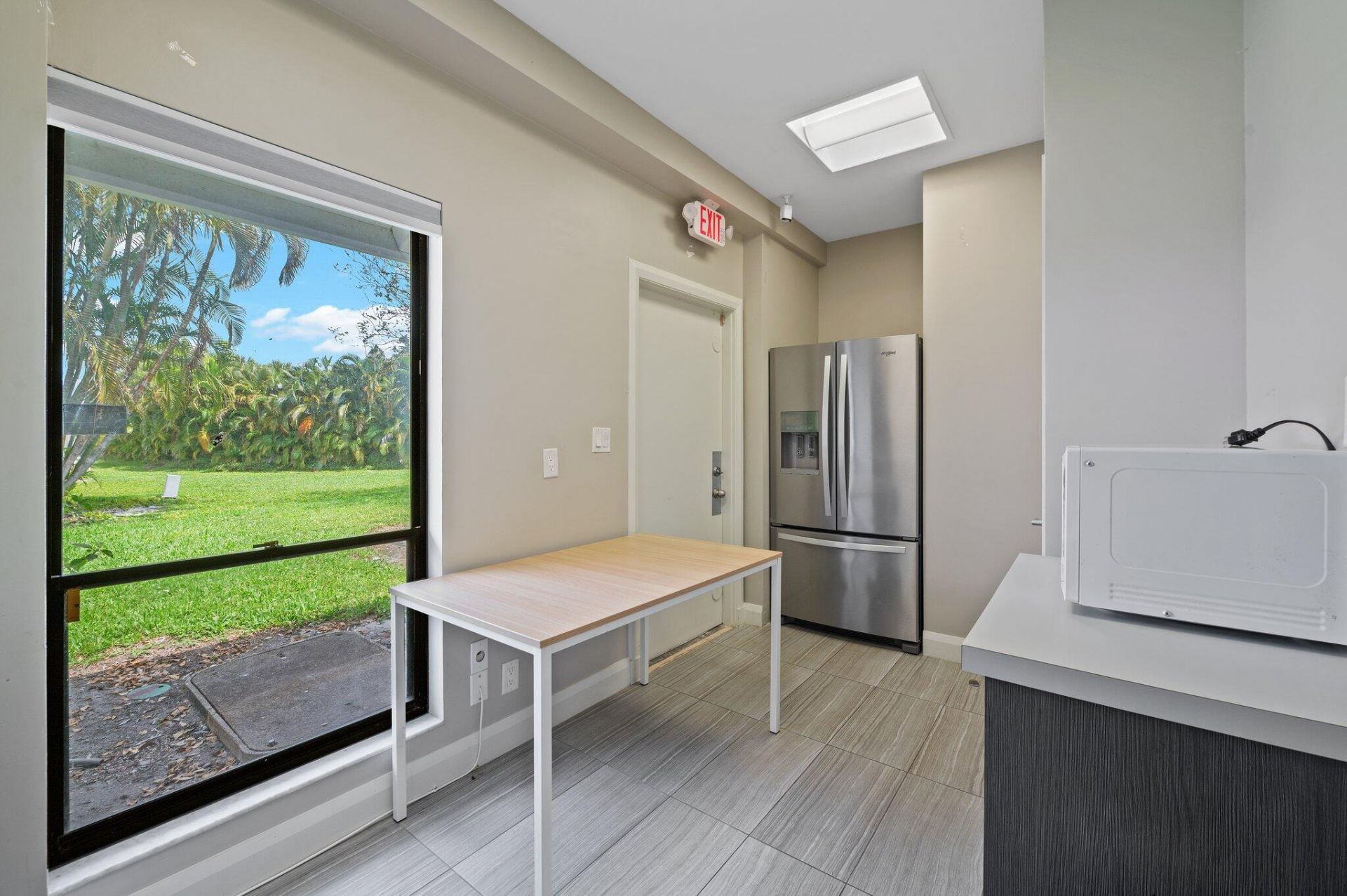 1501 Presidential Way, Unit 10-11, West Palm Beach, FL 33401 Photo