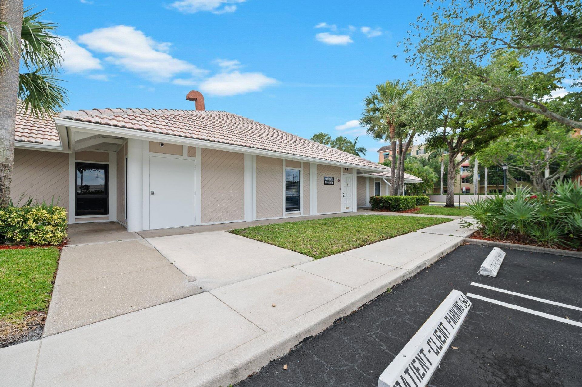 1501 Presidential Way, Unit 10-11, West Palm Beach, FL 33401 Photo