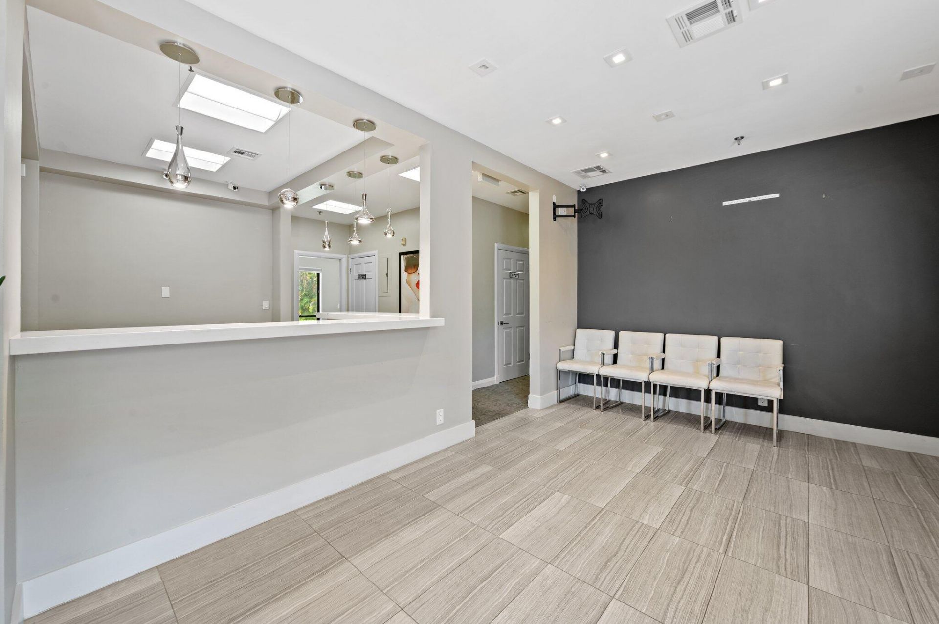 1501 Presidential Way, Unit 10-11, West Palm Beach, FL 33401 Photo
