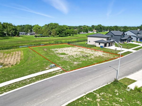 9950 Beacon Pointe Lane , Cedar Lake, IN 46303