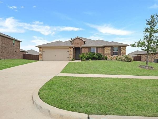 1221 Rolling Meadows Drive, Cedar Hill, TX 75104