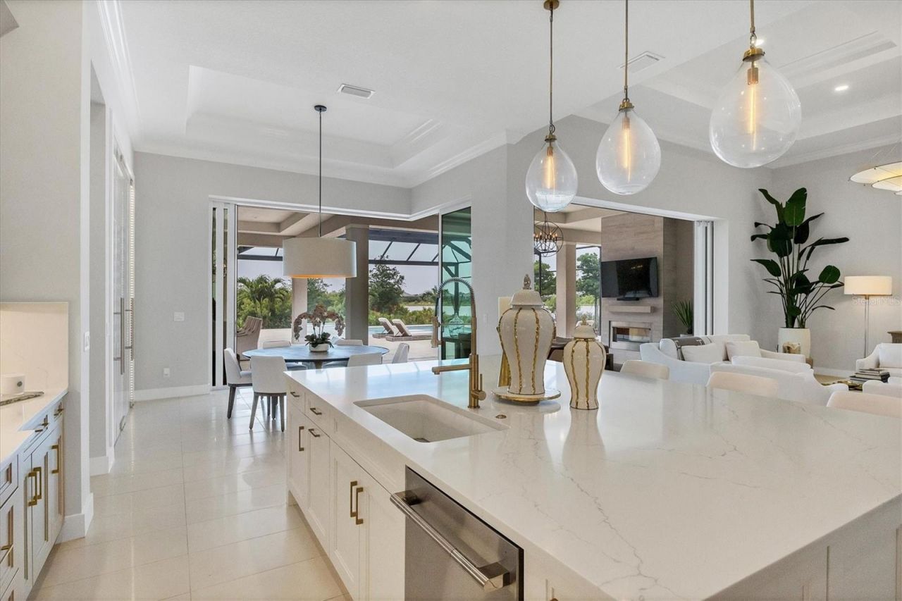 16925 Clearlake Avenue, Lakewood Ranch, FL 34202 Photo