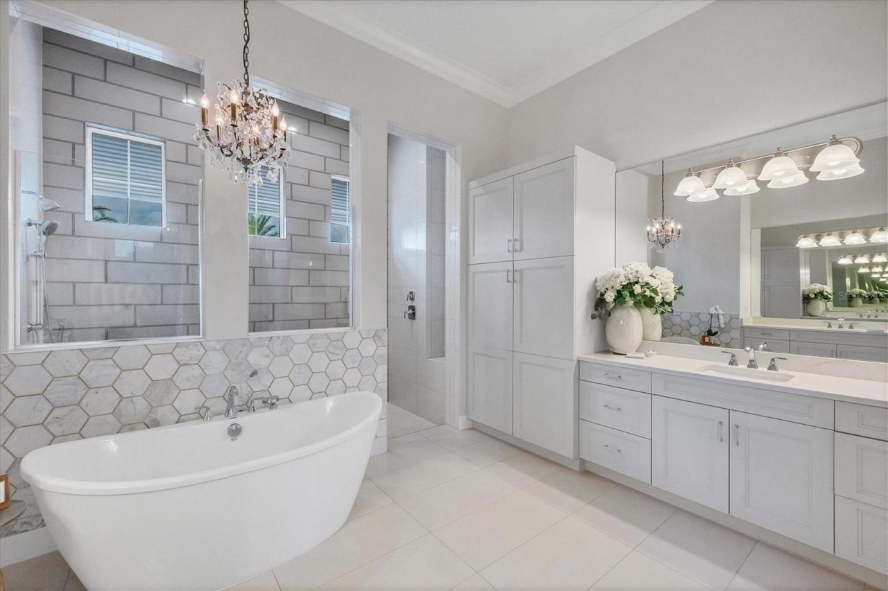 16925 Clearlake Avenue, Lakewood Ranch, FL 34202 Photo