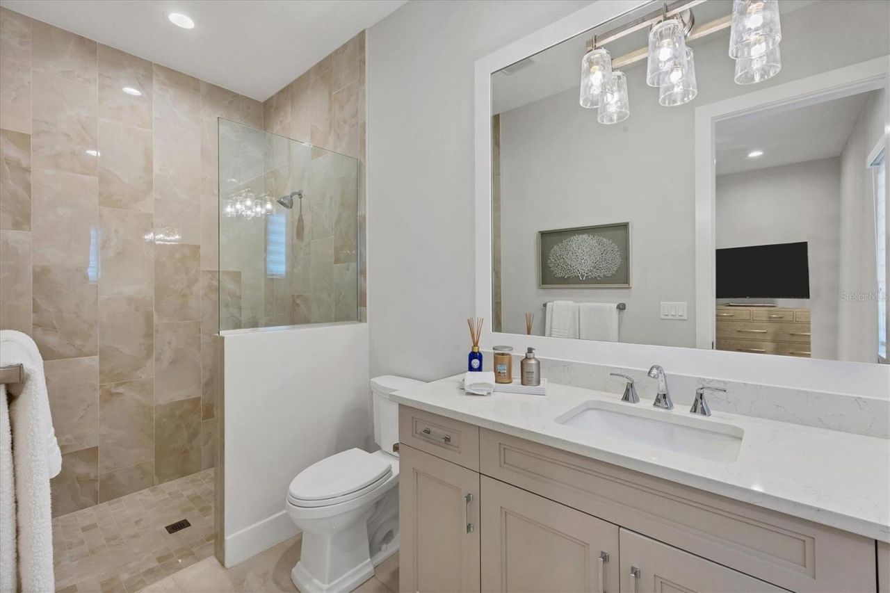 16925 Clearlake Avenue, Lakewood Ranch, FL 34202 Photo