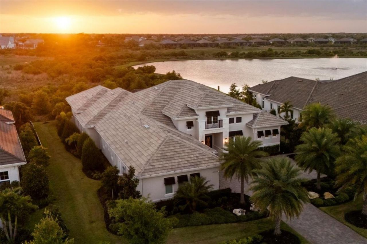 16925 Clearlake Avenue, Lakewood Ranch, FL 34202 Photo