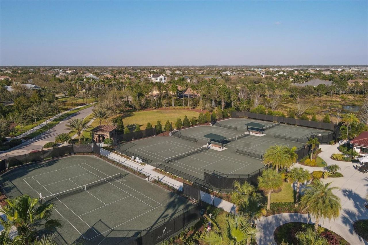 16925 Clearlake Avenue, Lakewood Ranch, FL 34202 Photo