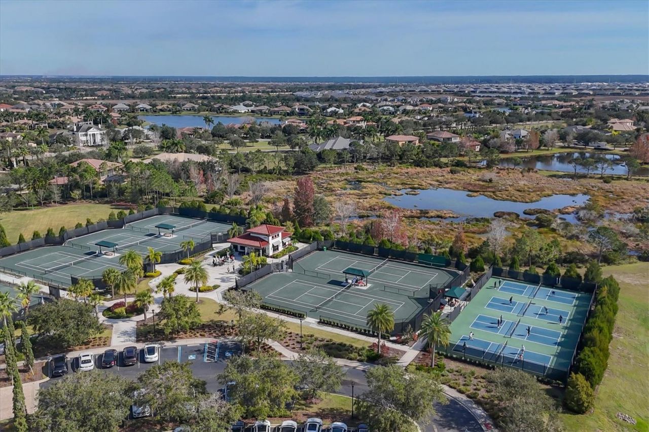 16925 Clearlake Avenue, Lakewood Ranch, FL 34202 Photo