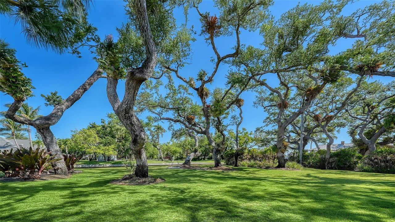 1249 S Basin Lane, Sarasota, FL 34242 Photo