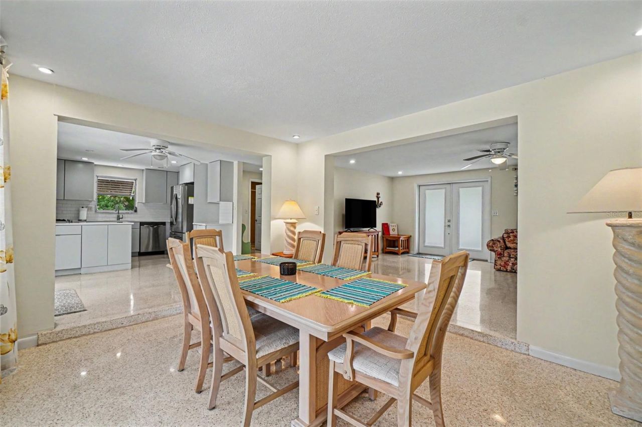 413 Pameto Road, Nokomis, FL 34275 Photo
