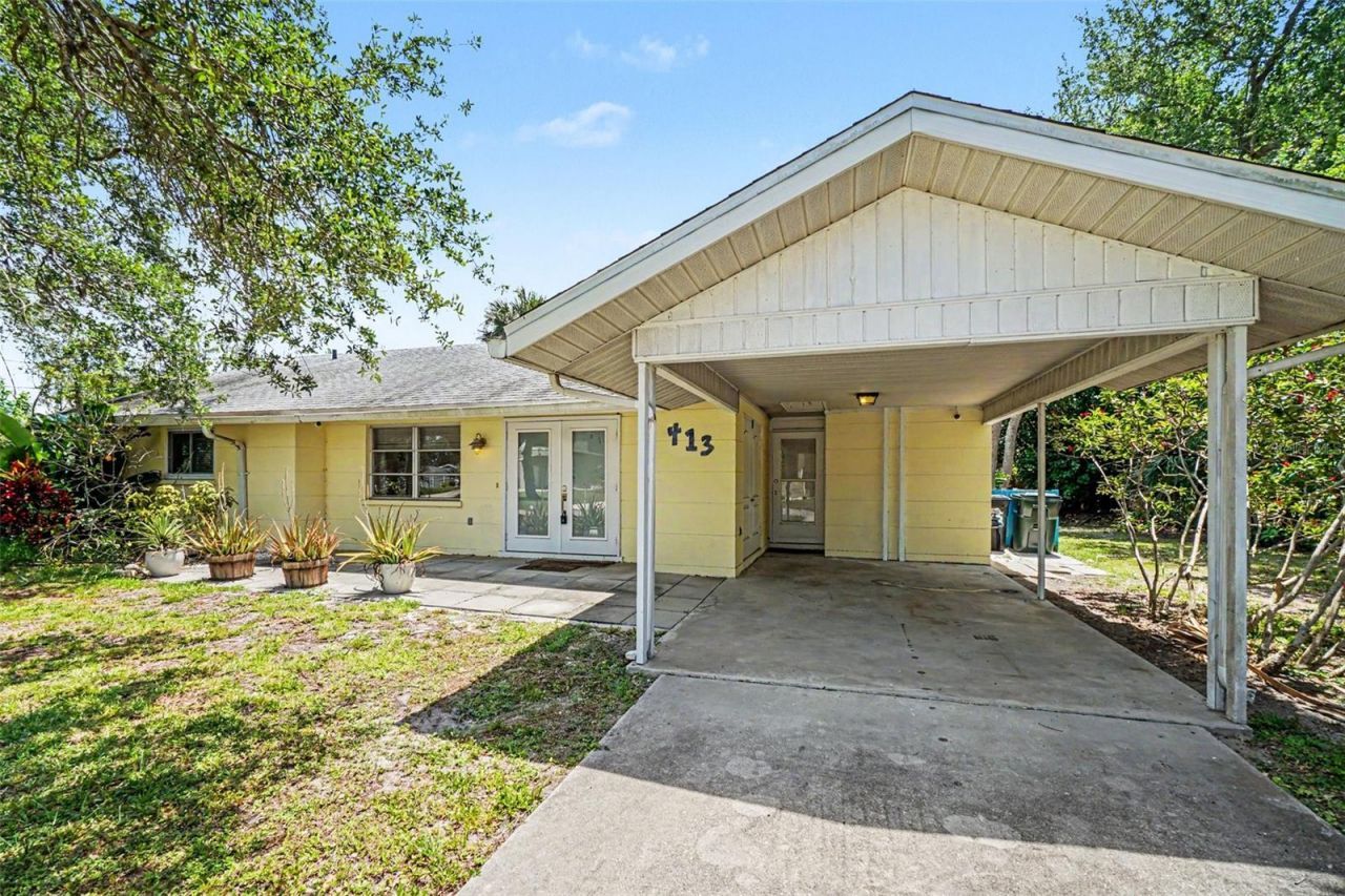 413 Pameto Road, Nokomis, FL 34275 Photo