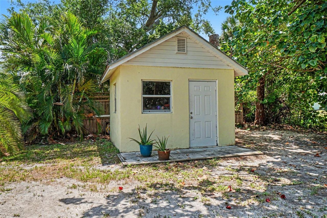 413 Pameto Road, Nokomis, FL 34275 Photo