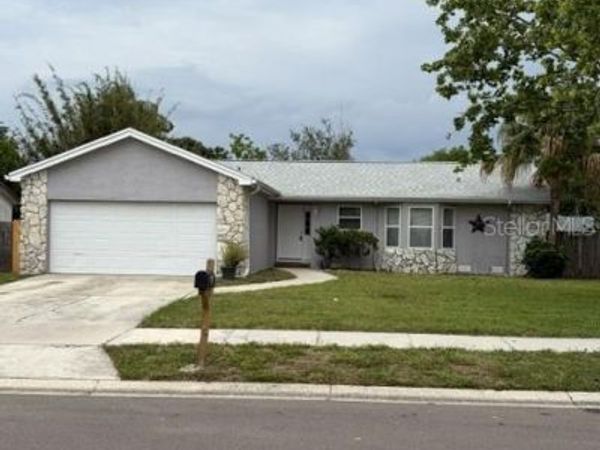 610 KIRKLAND CIRCLE , DUNEDIN, FL 34698