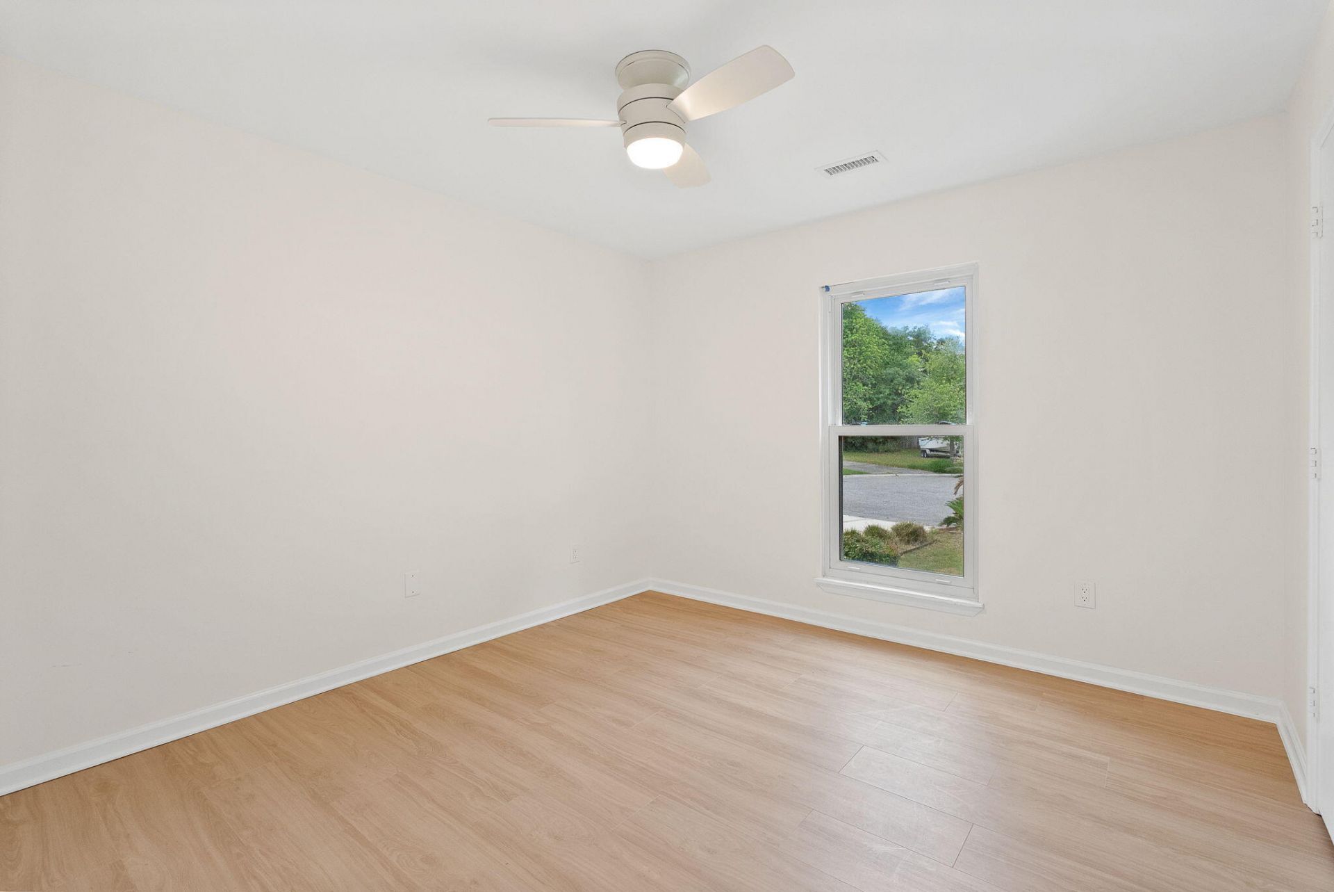 1471 Battery Brown Court Photo 31