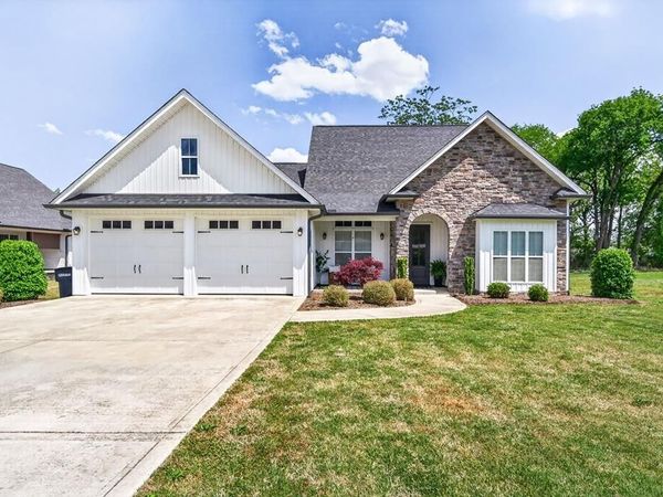 1360 Bilbrey Ave , Cookeville, TN 38501