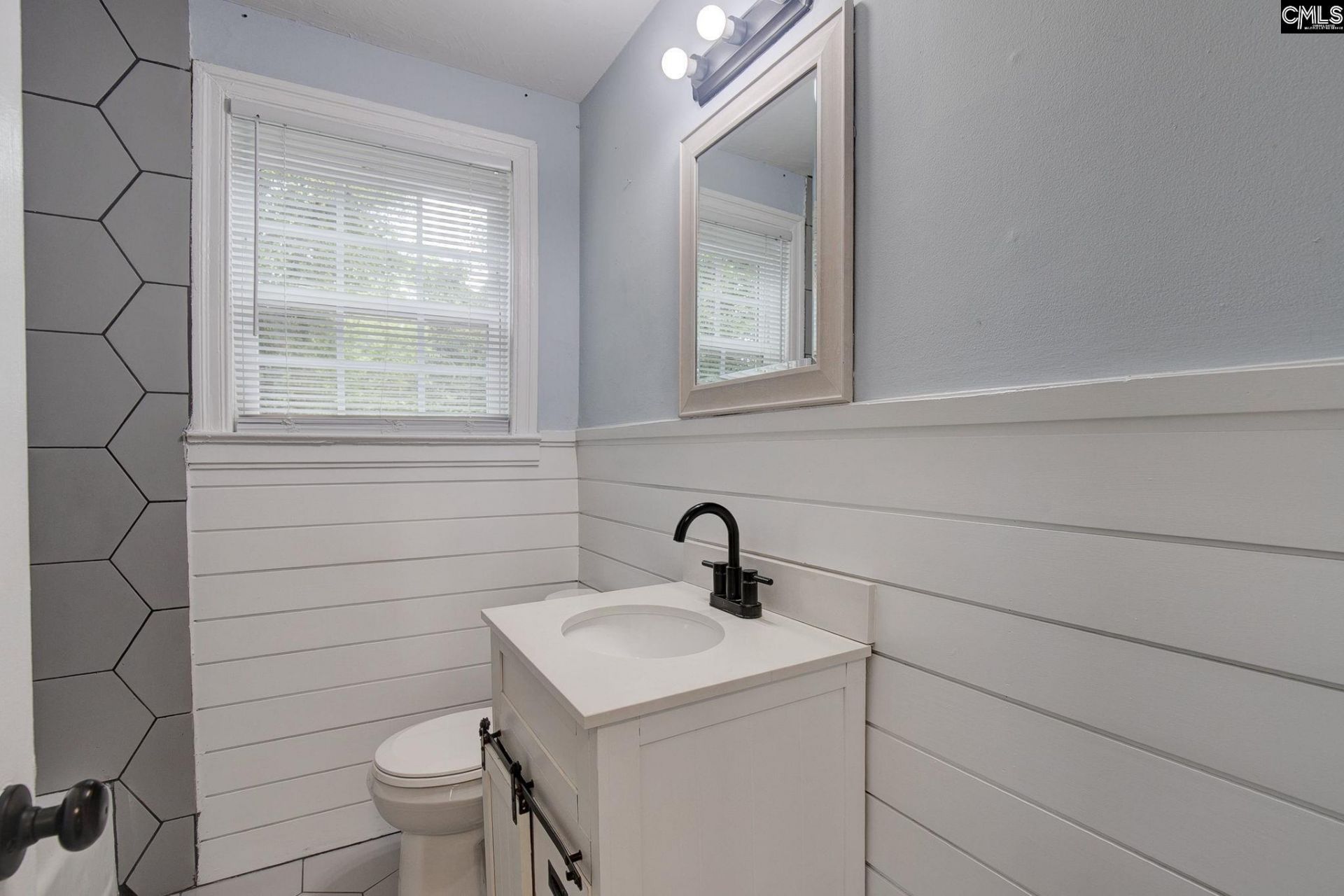 330 Gaffney Street  Photo 15