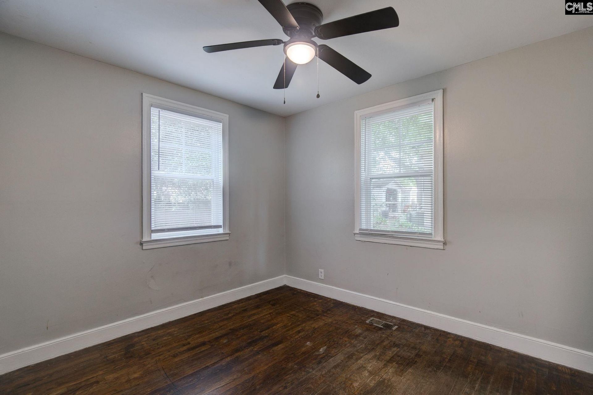 330 Gaffney Street  Photo 16