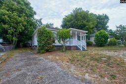 330 Gaffney Street  photo 4
