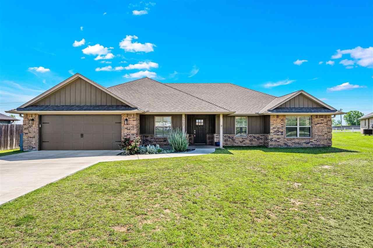 5907 NE Cornwallis Dr, Elgin, OK 73538 Main Photo