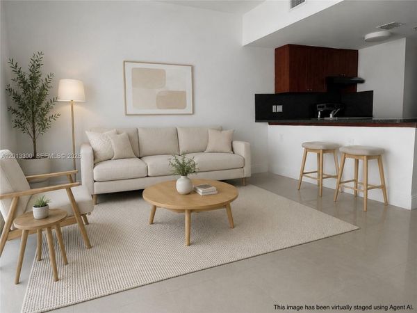 1020 SW 4th St , Unit 102, Miami, FL 33130