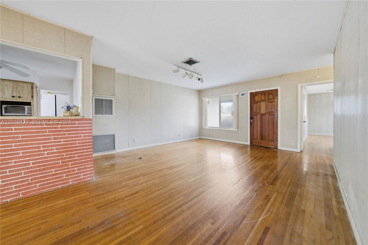 2300 N 57th Ter , Hollywood, FL 33021 Photo