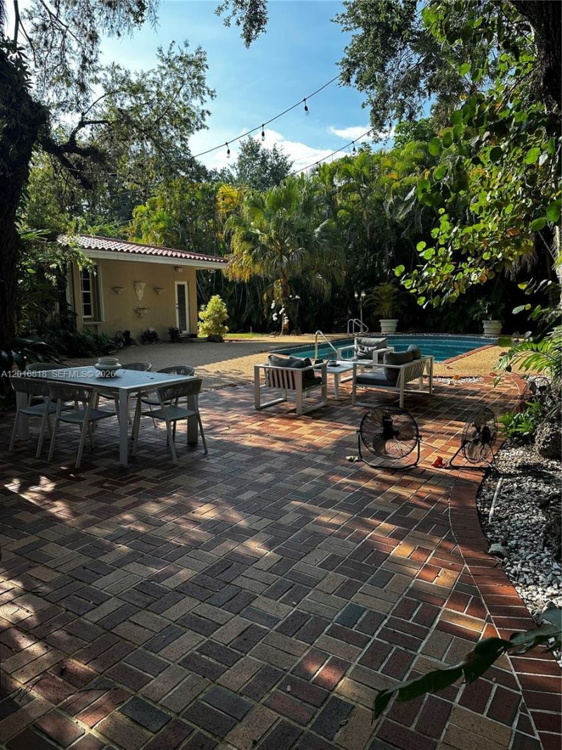 721 Saldano Ave , Coral Gables, FL 33143 Photo