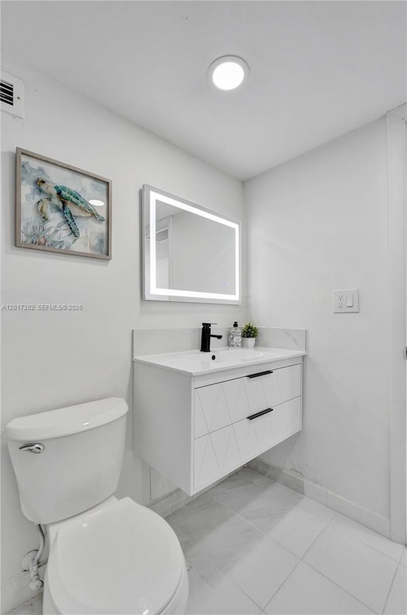 1600 S Ocean Dr , Unit 16B, Hollywood, FL 33019 Photo