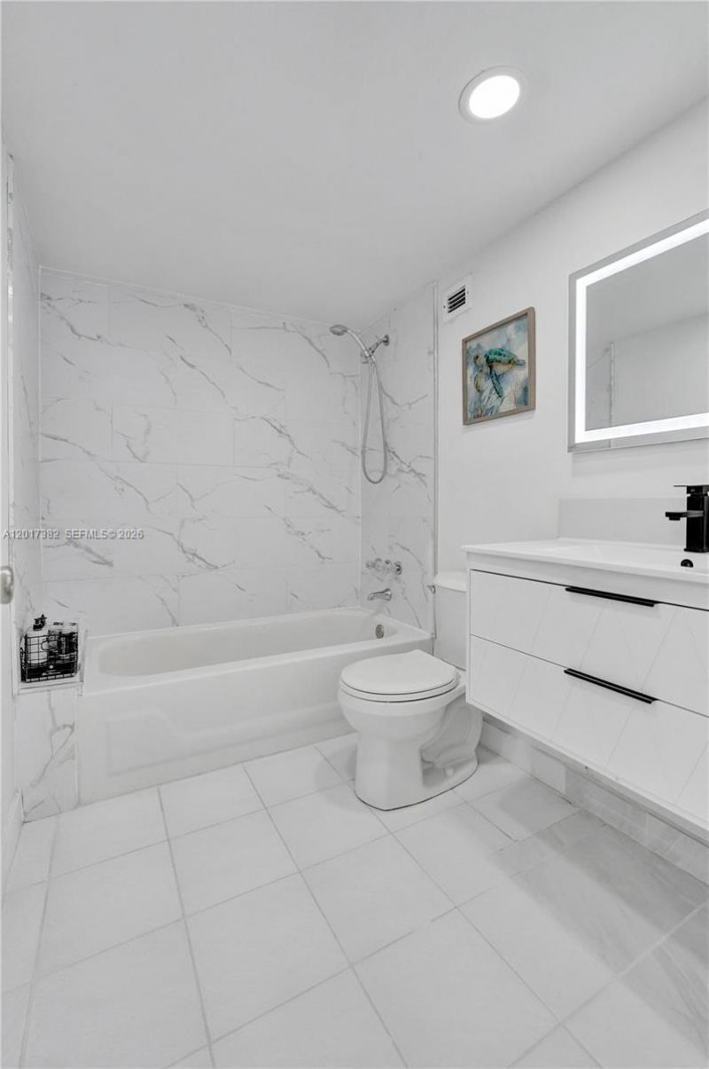 1600 S Ocean Dr , Unit 16B, Hollywood, FL 33019 Photo