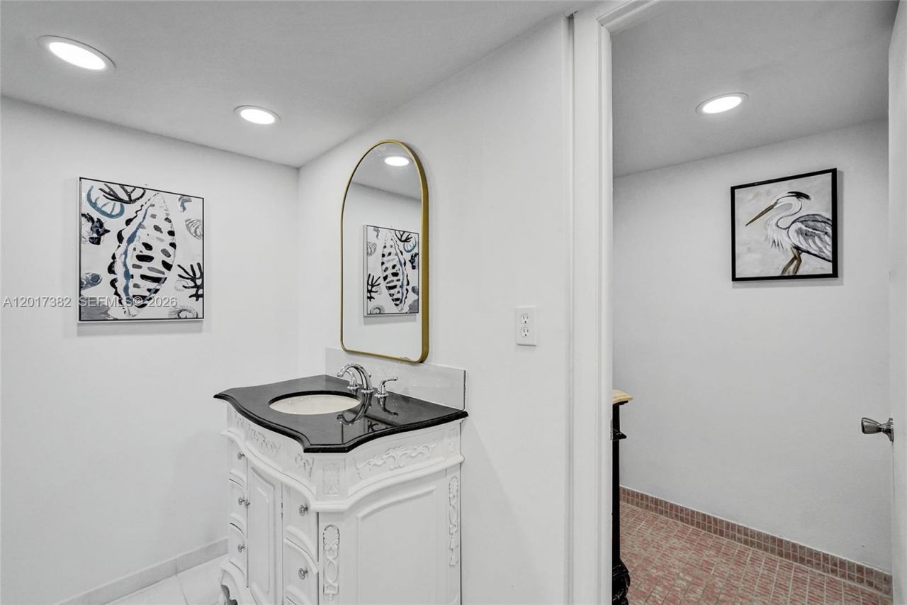 1600 S Ocean Dr , Unit 16B, Hollywood, FL 33019 Photo