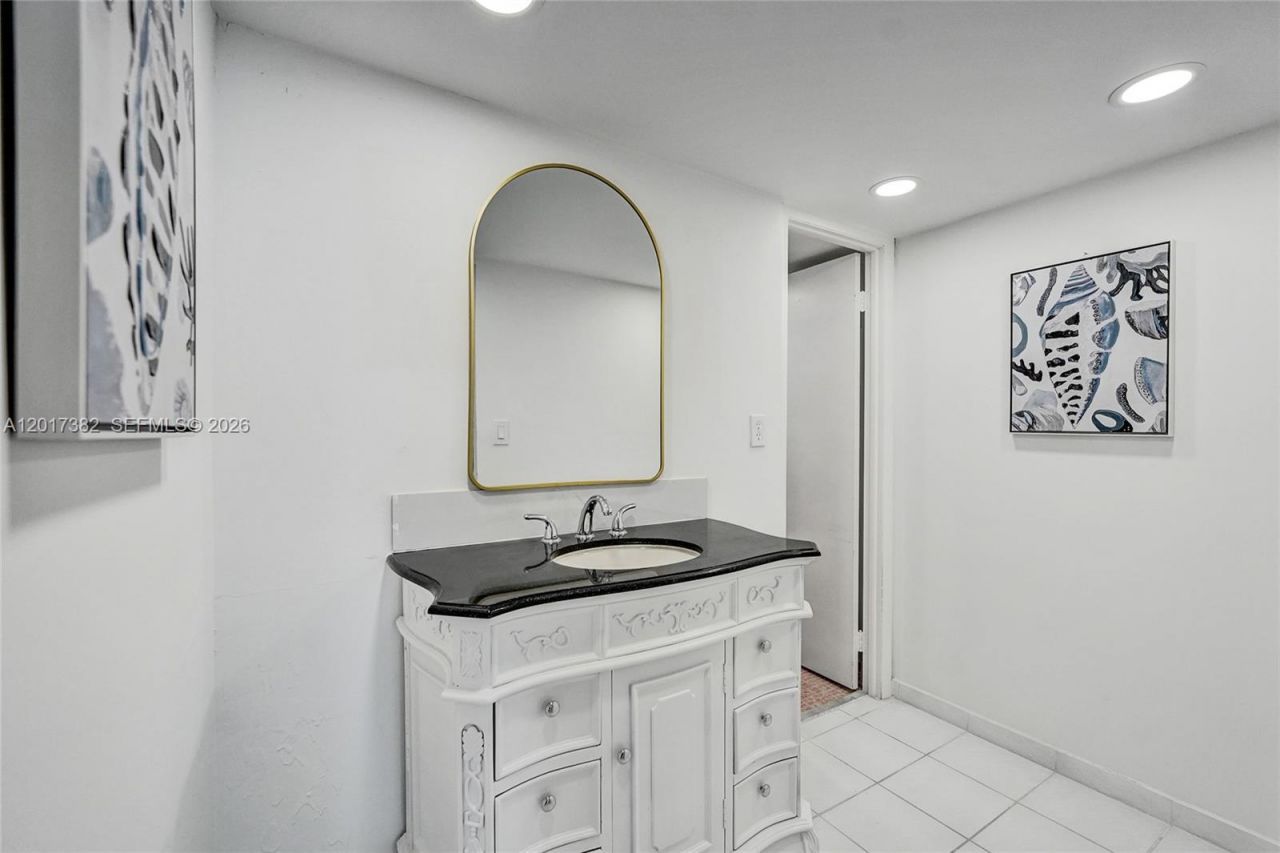 1600 S Ocean Dr , Unit 16B, Hollywood, FL 33019 Photo