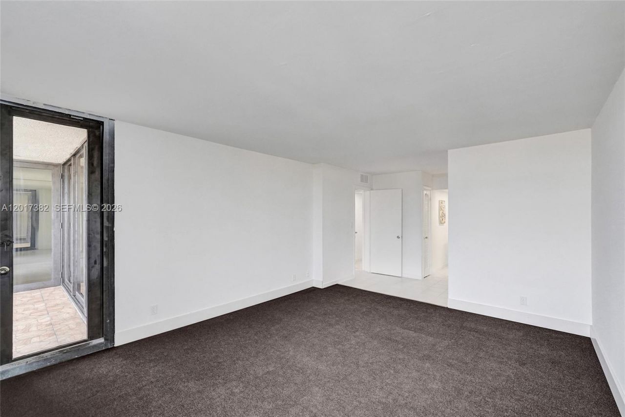 1600 S Ocean Dr , Unit 16B, Hollywood, FL 33019 Photo