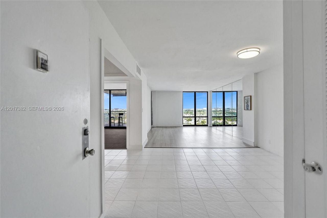 1600 S Ocean Dr , Unit 16B, Hollywood, FL 33019 Photo