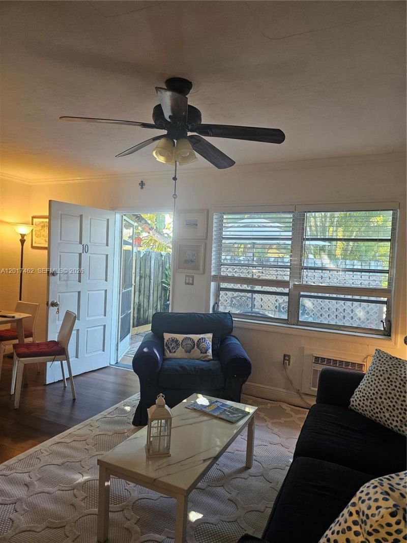 325 Fernwood Rd , Unit 10, Key Biscayne, FL 33149 Photo