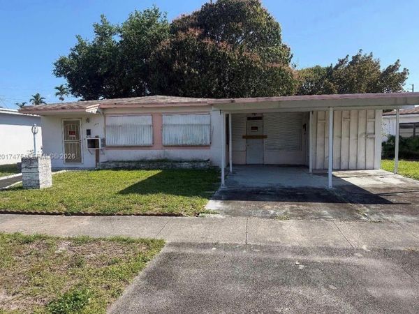 1410 NE 161st St , North Miami Beach, FL 33162