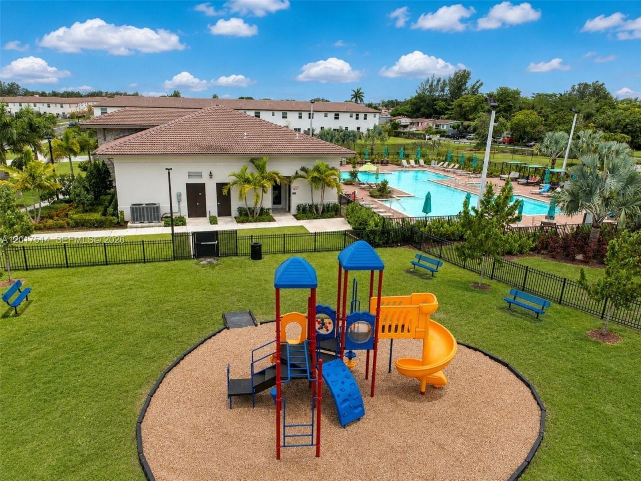 12184 NW 24th Pl , Unit R, Miami, FL 33167 Photo